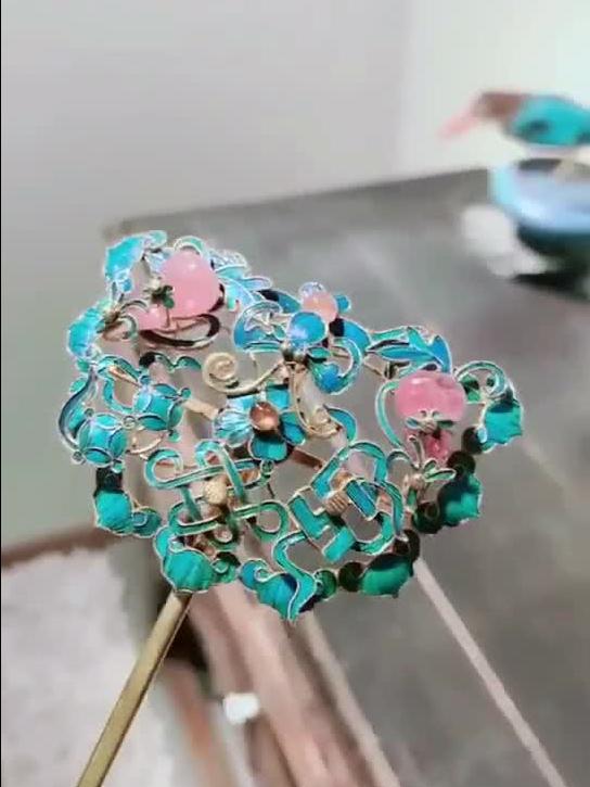 指尖的璀璨魔法 小飾品何以令女生心動(dòng)不已